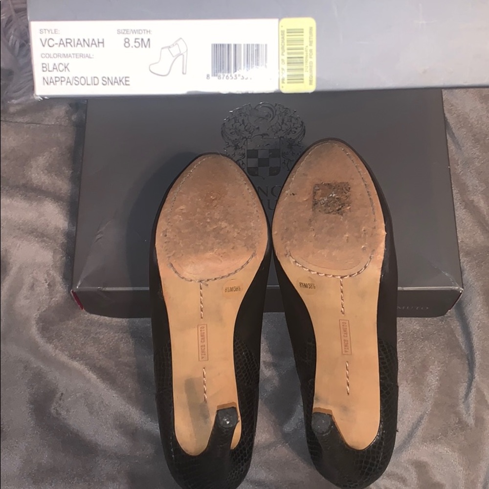 💙💖Vince Camuto leather & snakeskin boots💕 - Picture 5 of 8